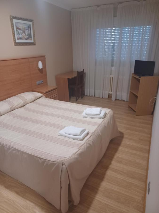 Hotel 2 De Mayo 2 克辛索德利米亚 外观 照片